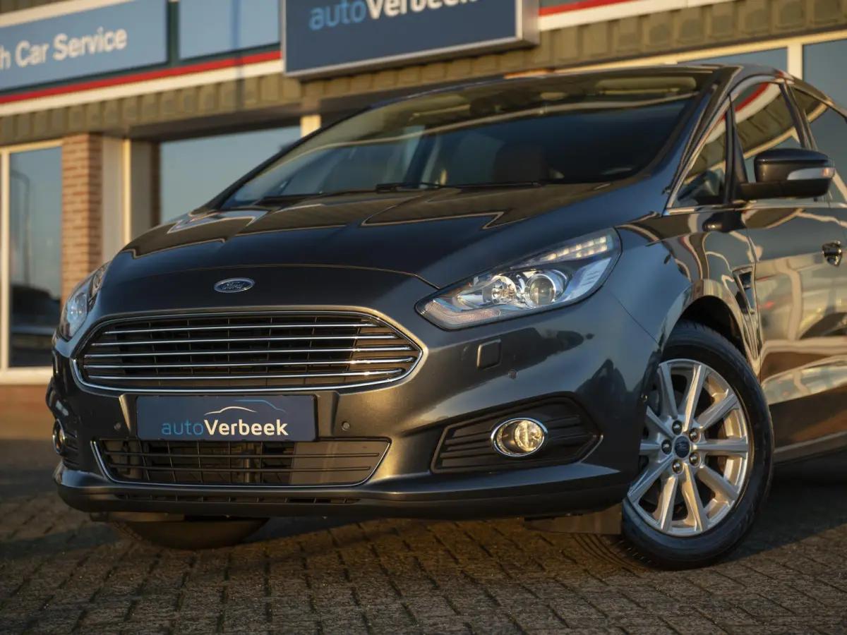 1.5 160pk Titanium 7p. | Gereviseerde motor | Pano | Navi & Apple Carplay/Android Auto | Elektr. achterklep | Keyless | Voorruitverwarming | Parkeer pakket | Lane Assist | Verkeersbord Assis