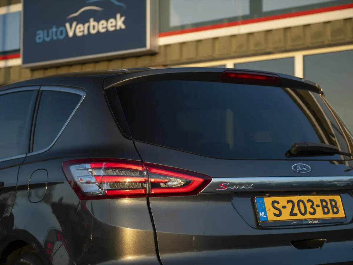 1.5 160pk Titanium 7p. | Gereviseerde motor | Pano | Navi & Apple Carplay/Android Auto | Elektr. achterklep | Keyless | Voorruitverwarming | Parkeer pakket | Lane Assist | Verkeersbord Assis
