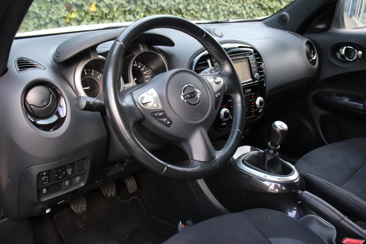 1.2 N-CONNECTA | NL-AUTO! | 1E EIGENAAR! | LEDER/ALCANTARA | CAMERA | NAVI | CRUISE | CLIMA | PARK SENS V+A | PRACHTIGE STAAT!