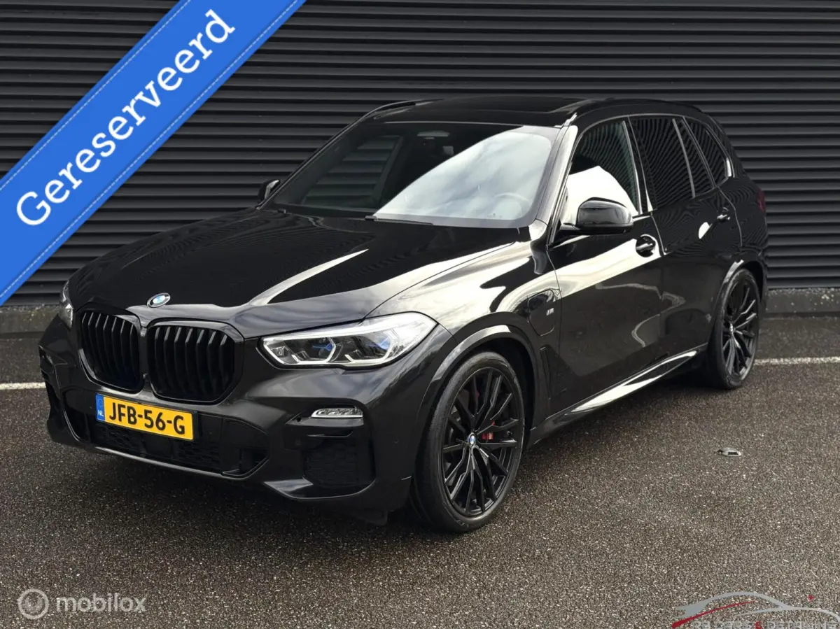 xDrive45e High Executive, M,LASER, B&W, SKY, CARBON,