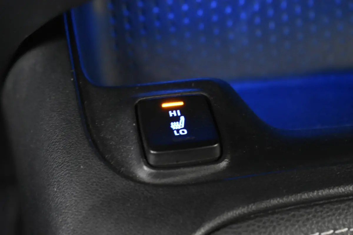 1.8 Hybrid Premium Head-Up Virtual EL aKlep Bi-Tone Cam Cruise Stoel + Stuur Ver Navi