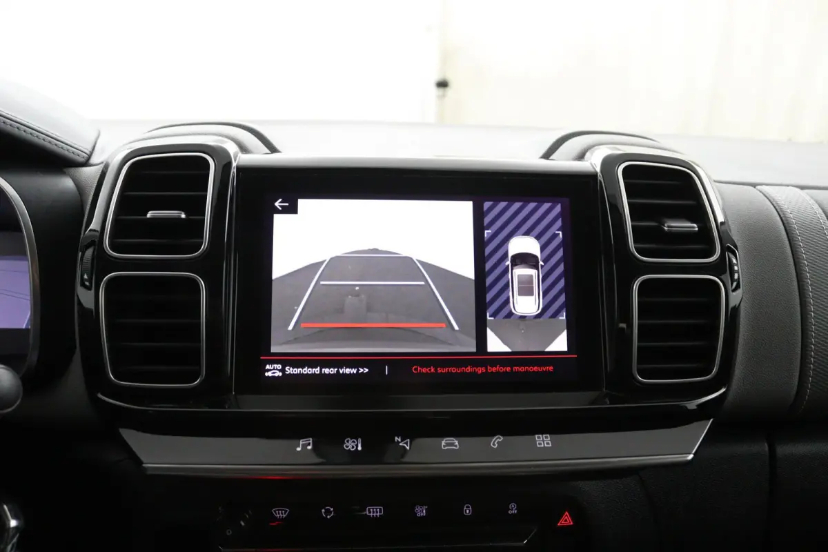 1.2 Business*130PK*ECC*CAM*NAVI*ACC*CARPLAY*