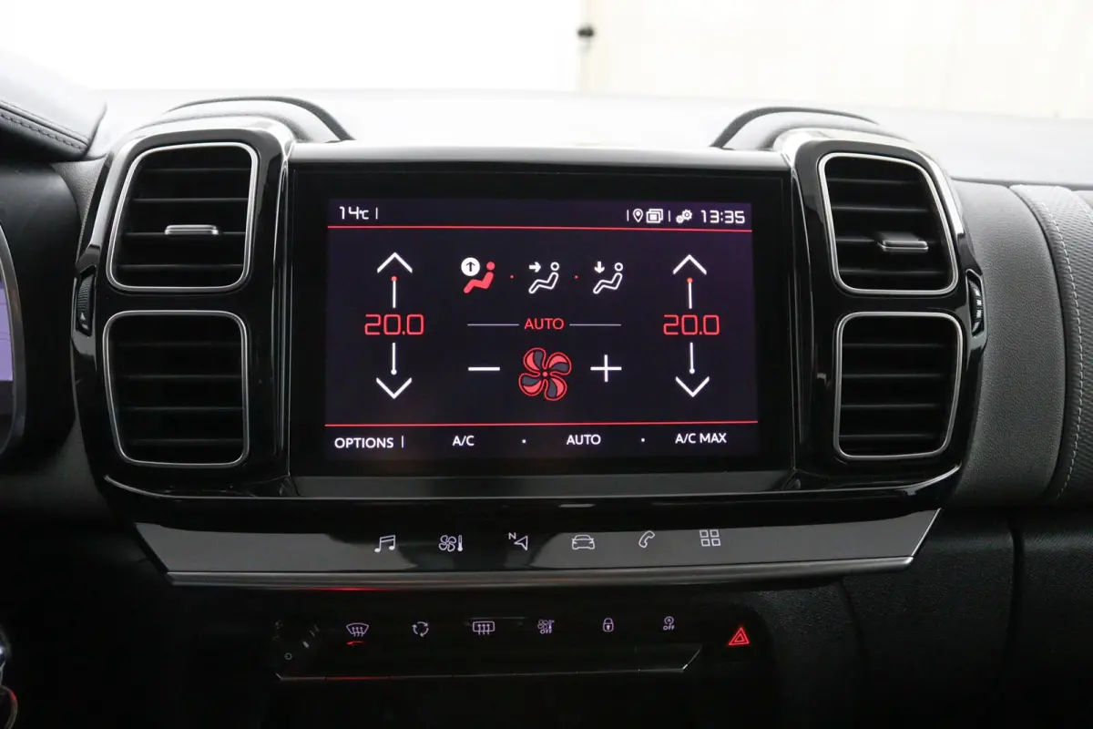 1.2 Business*130PK*ECC*CAM*NAVI*ACC*CARPLAY*