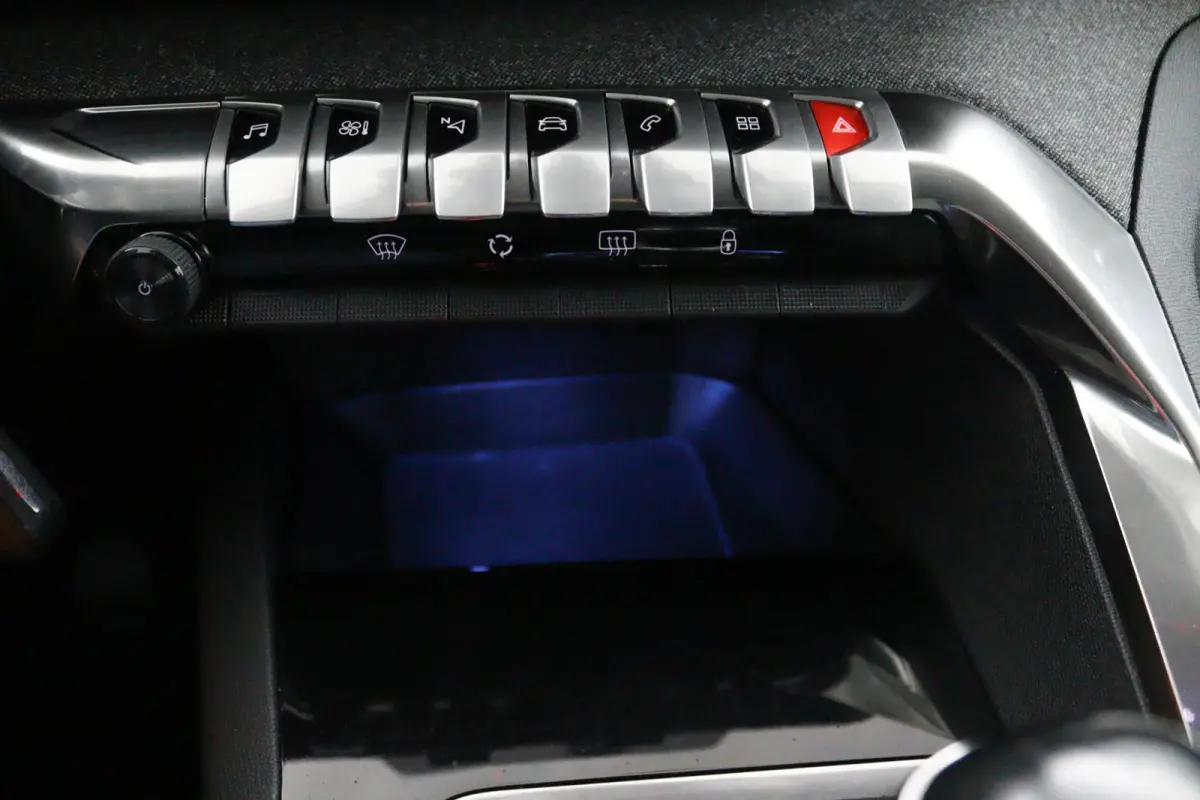 1.2 Allure*130PK*ECC*CRUISE*NAVI*CARPLAY*