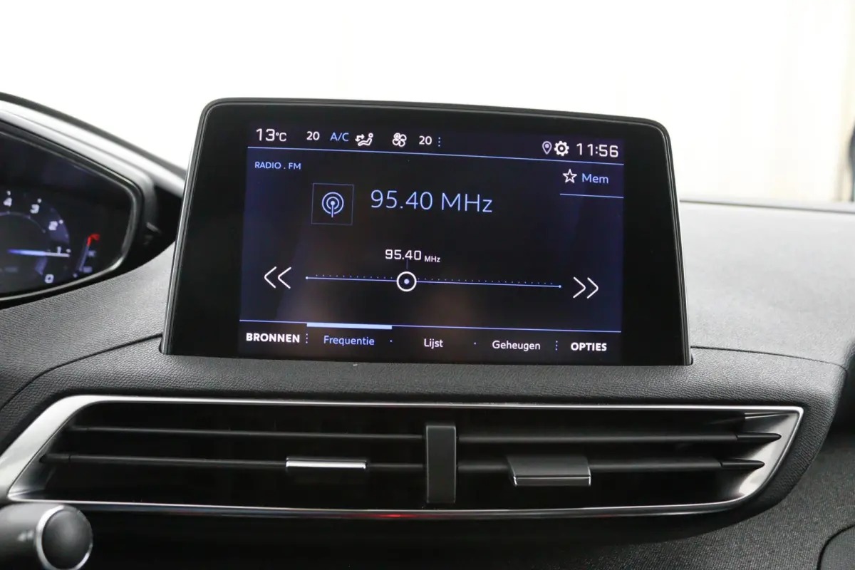 1.2 Allure*130PK*ECC*CRUISE*NAVI*CARPLAY*