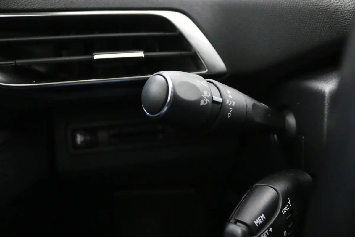 1.2 Allure*130PK*ECC*CRUISE*NAVI*CARPLAY*
