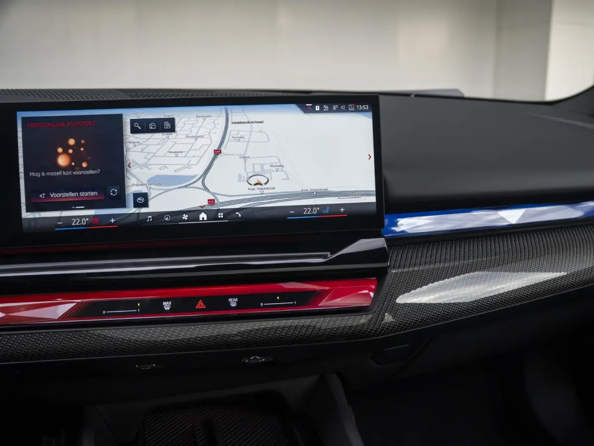 520i | M Sportpakket | Innovation Pack | Verwarmd Stuurwiel | Comfort Access | Panoramadak | Stoelverwarming | Harman-Kardon | Trekhaak