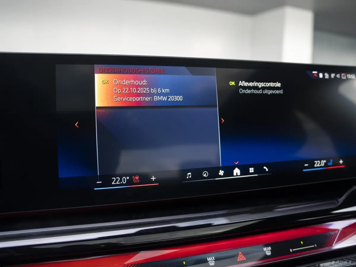 520i | M Sportpakket | Innovation Pack | Verwarmd Stuurwiel | Comfort Access | Panoramadak | Stoelverwarming | Harman-Kardon | Trekhaak