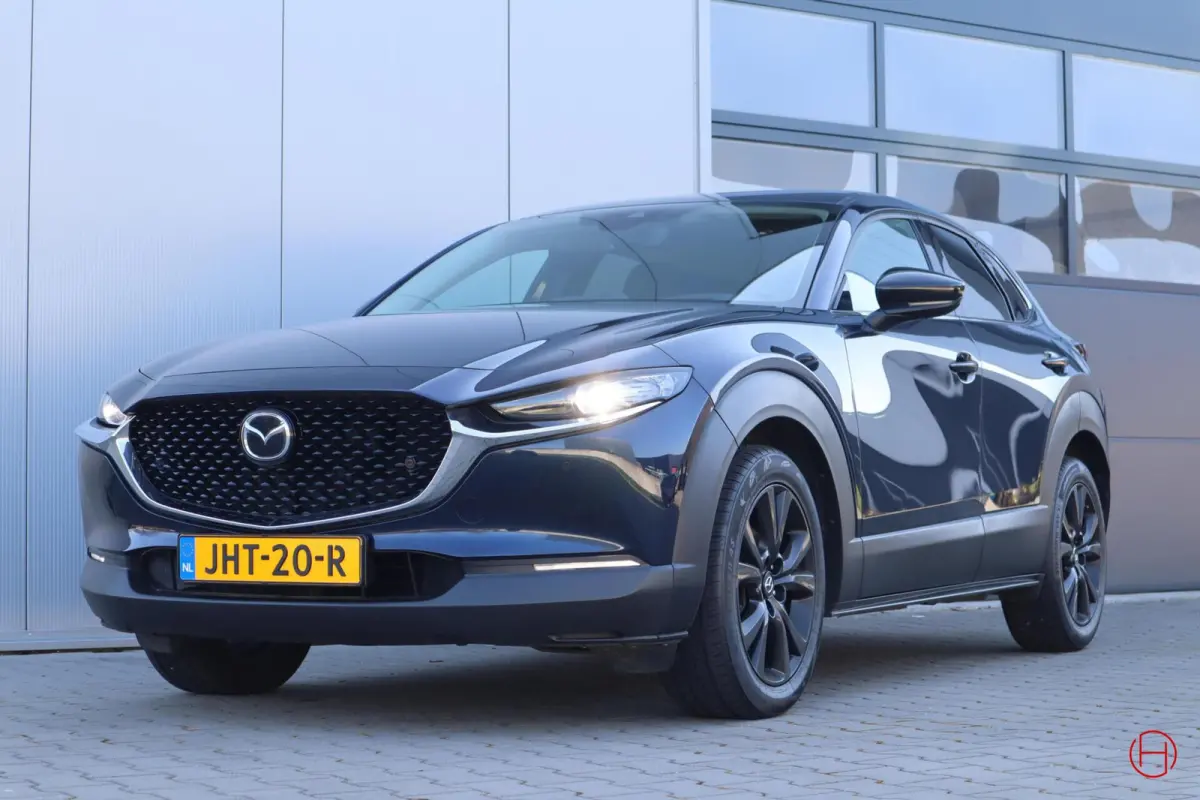 2.0 e-SkyActiv-G M Hybrid / 1e EIG / Camera / PDC / Cruise