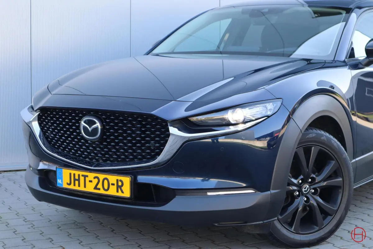 2.0 e-SkyActiv-G M Hybrid / 1e EIG / Camera / PDC / Cruise