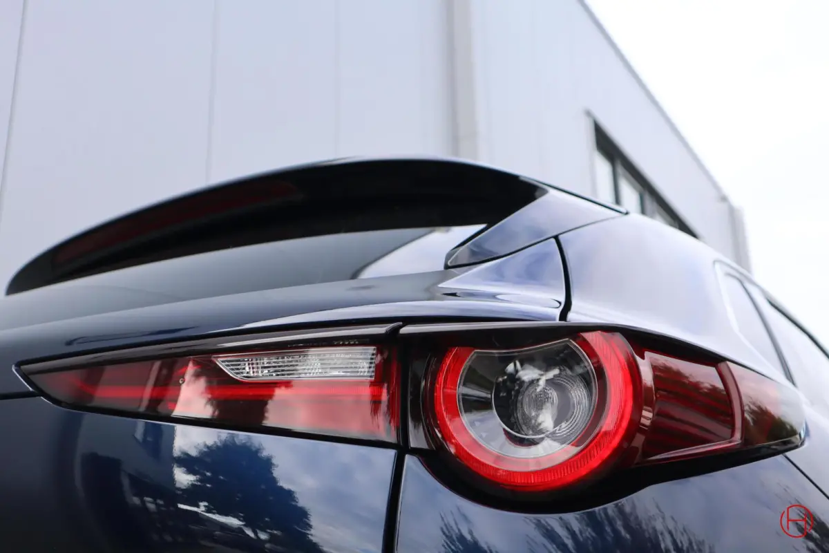 2.0 e-SkyActiv-G M Hybrid / 1e EIG / Camera / PDC / Cruise
