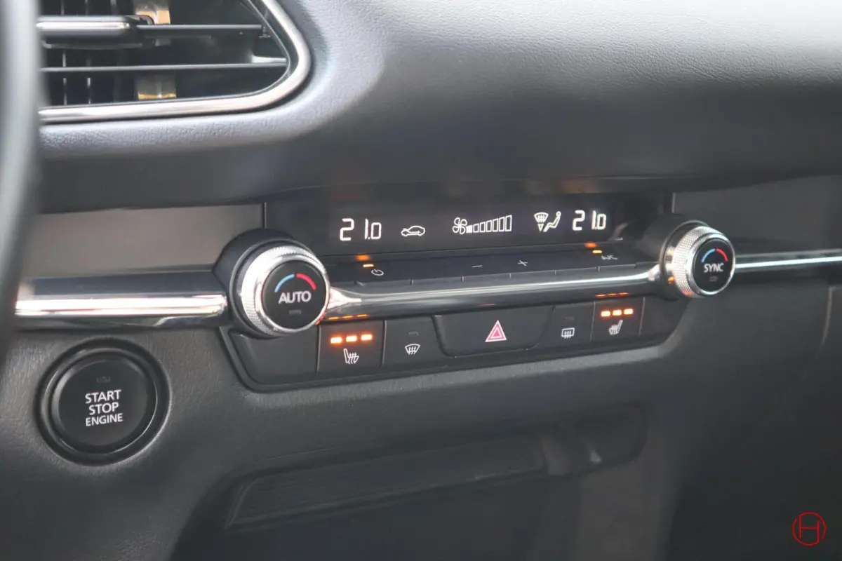 2.0 e-SkyActiv-G M Hybrid / 1e EIG / Camera / PDC / Cruise