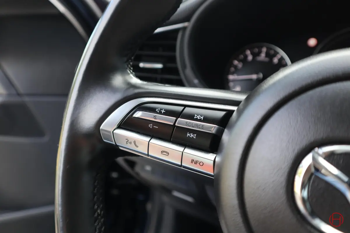 2.0 e-SkyActiv-G M Hybrid / 1e EIG / Camera / PDC / Cruise
