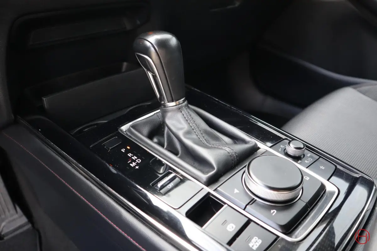 2.0 e-SkyActiv-G M Hybrid / 1e EIG / Camera / PDC / Cruise