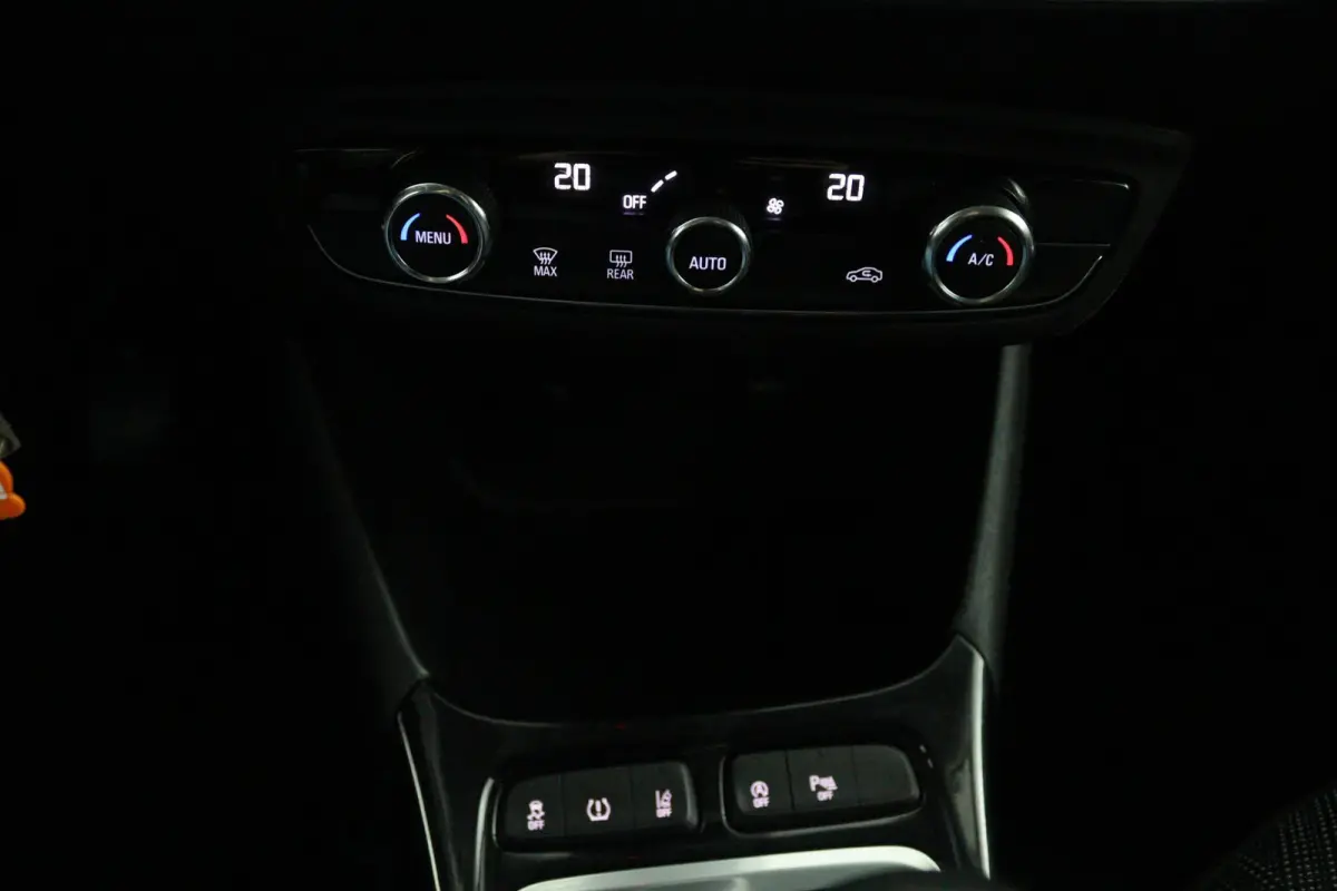 1.2 Turbo Edition 2020*ECC*CRUISE*CAM*CARPLAY*