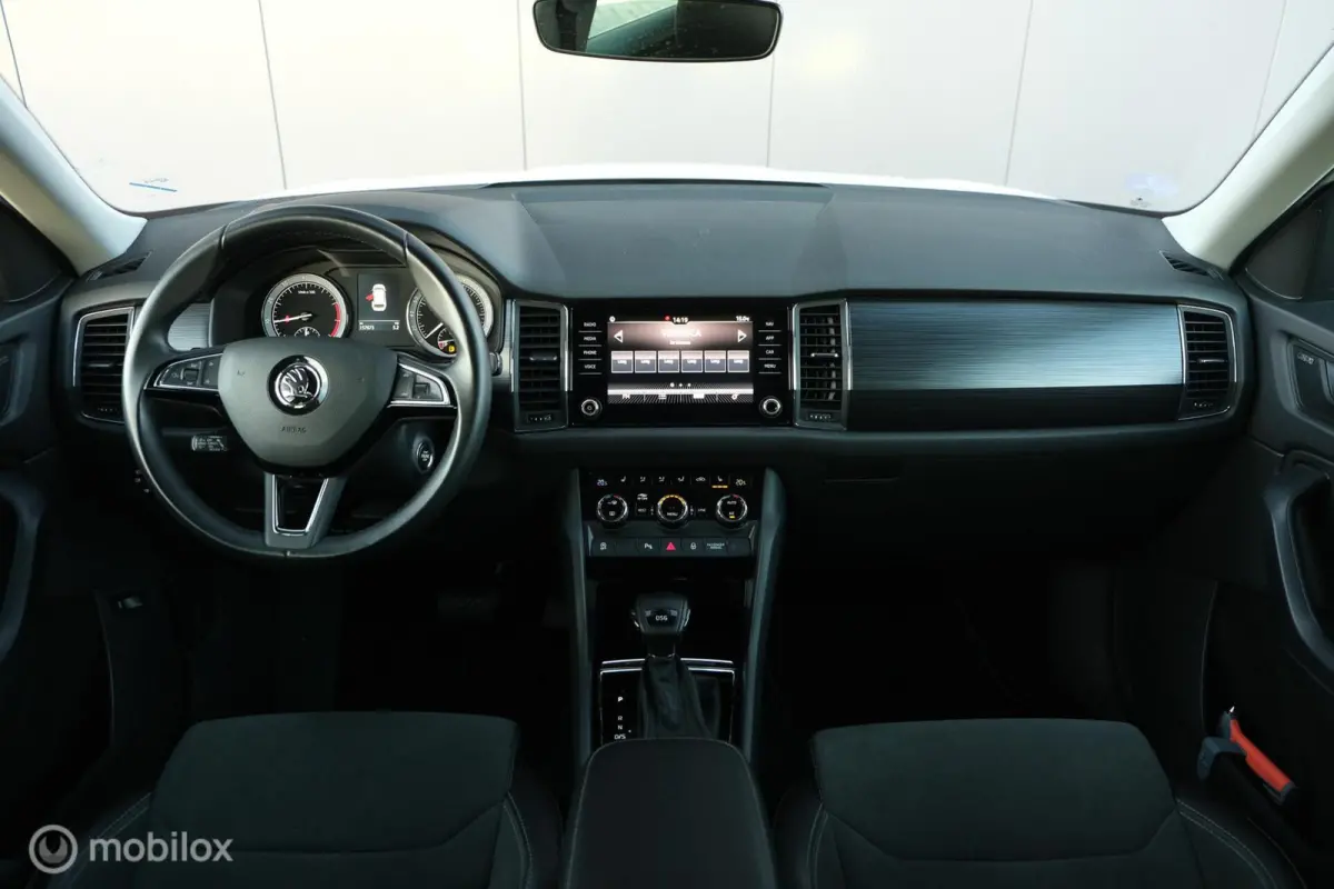 1.5 TSI Business Edition Plus | Canton audio |Adaptieve Cruise | Stoelverw. | Alcantara | CarPlay | Moon White metallic | LED