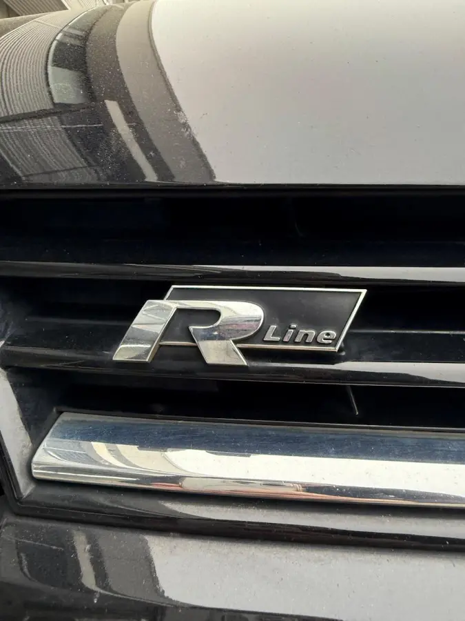 1.2 TSI 90 pk | R-Line | Navigatie | 5 deurs