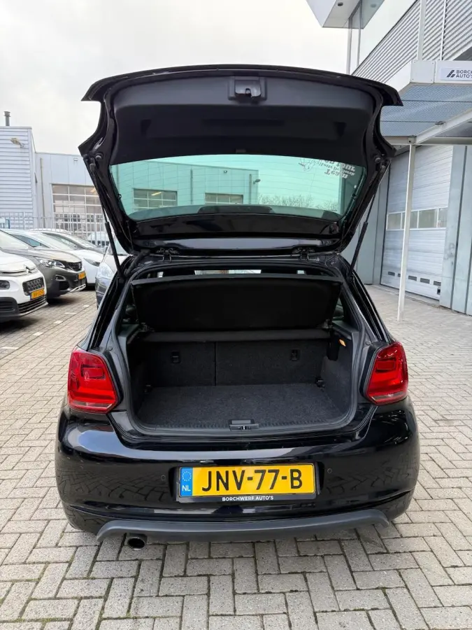 1.2 TSI 90 pk | R-Line | Navigatie | 5 deurs