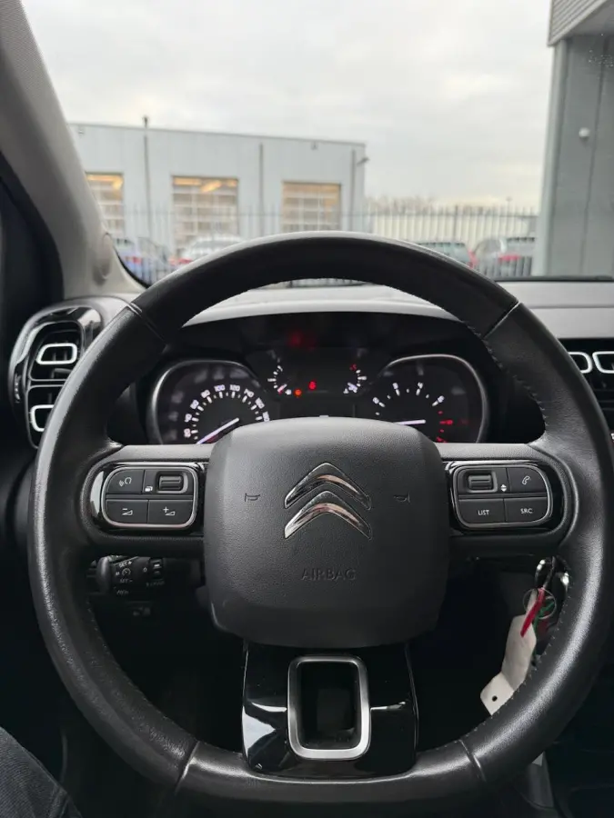 1.2 Benzine | Cruise control | Hoge instap | Bluetooth