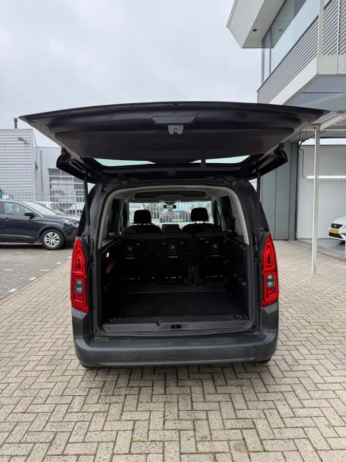 1.2 Benzine | Bluetooth | 5 zitplaatsen