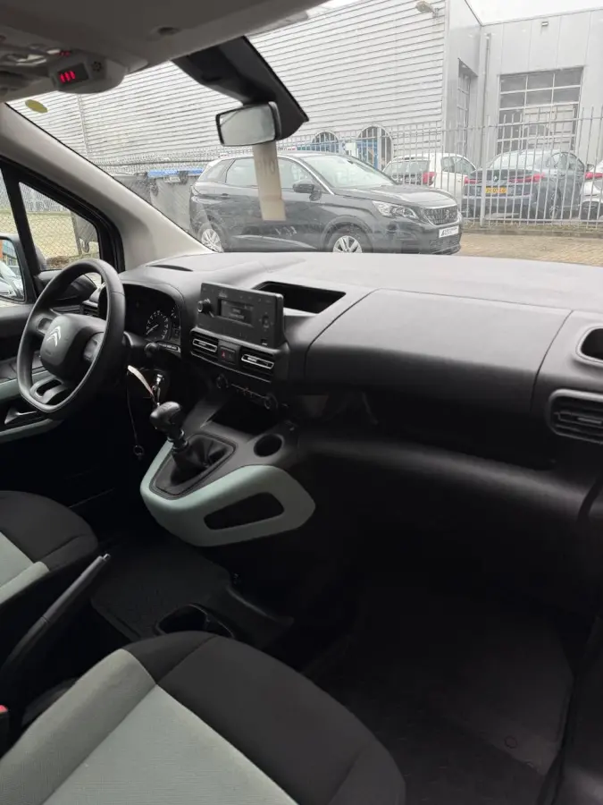 1.2 Benzine | Bluetooth | 5 zitplaatsen