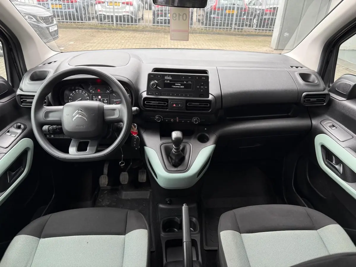 1.2 Benzine | Bluetooth | 5 zitplaatsen