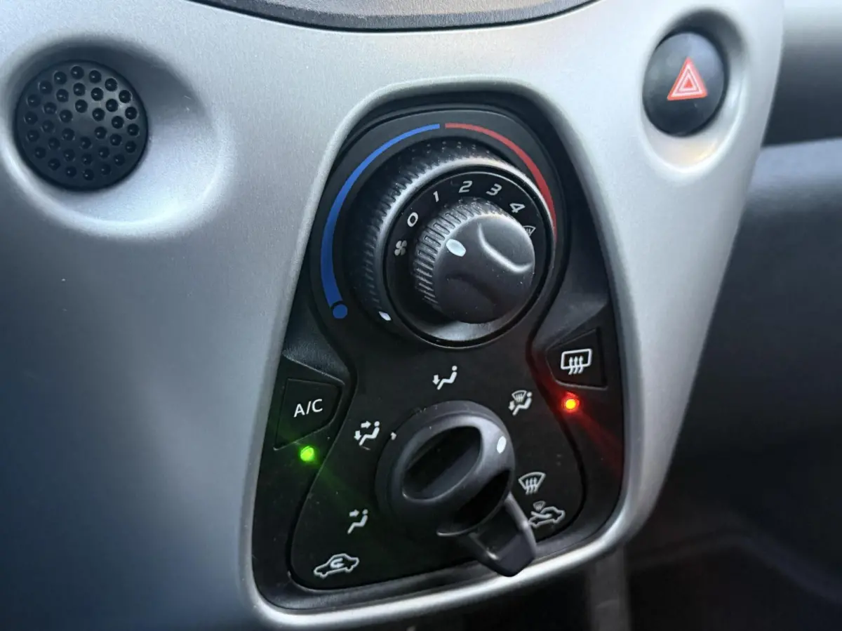 1.0 e-VTi Selection Cruise Led Airco 5 Drs NL Auto Eerste eigenaar Mf Stuur Aux