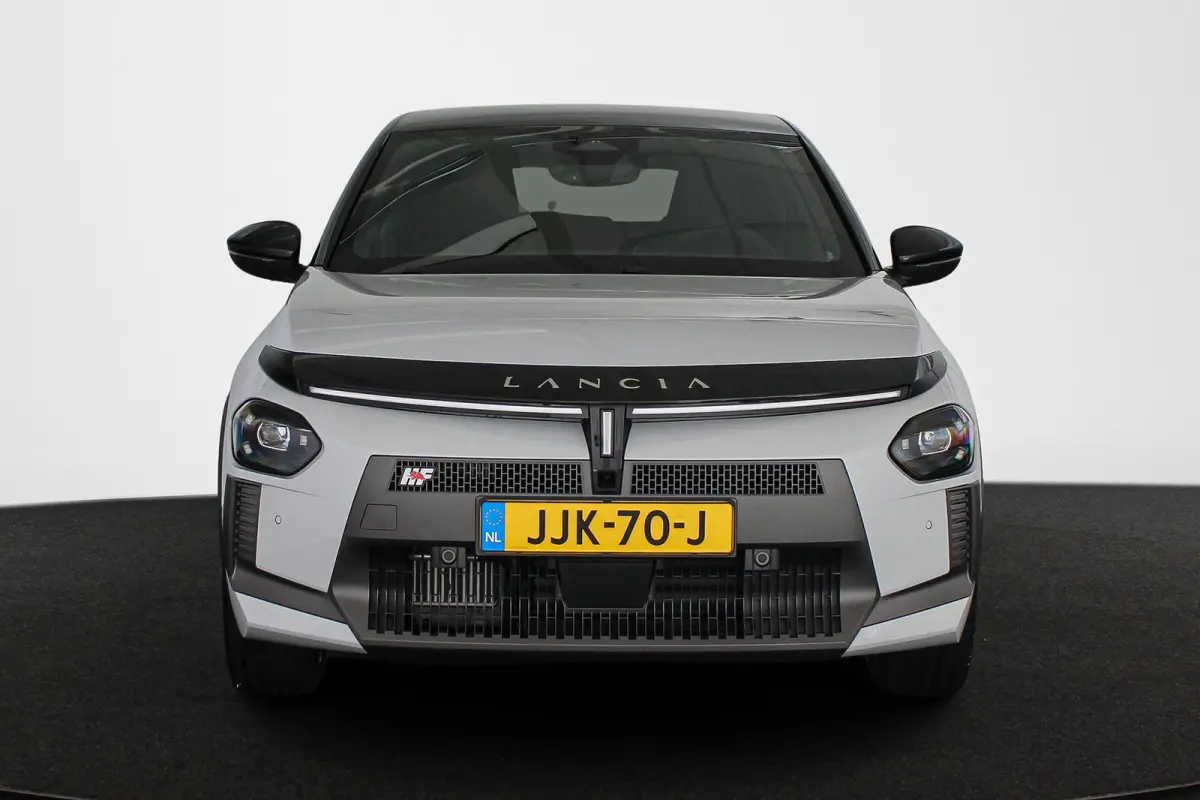 1.2 Turbo Hybrid HF Line / Full Operationele Lease €565,- ex btw!