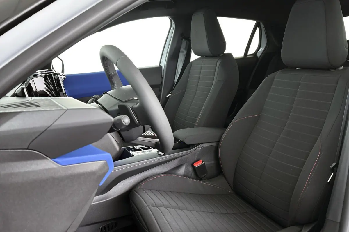 1.2 Turbo Hybrid HF Line / Full Operationele Lease €565,- ex btw!