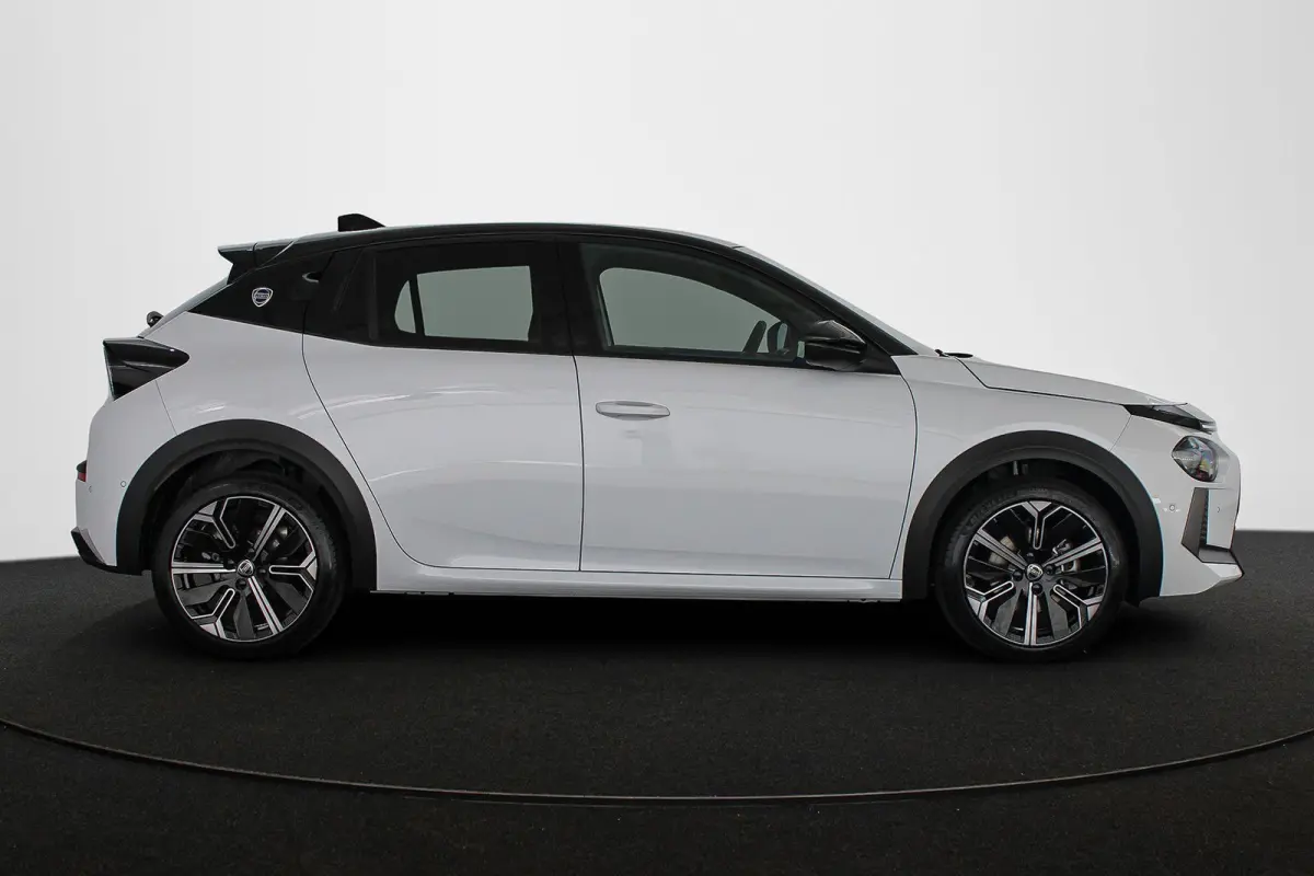 1.2 Turbo Hybrid HF Line / Full Operationele Lease €565,- ex btw!