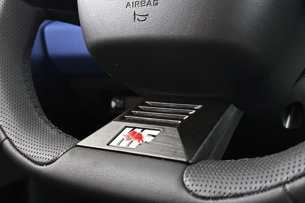 1.2 Turbo Hybrid HF Line / Full Operationele Lease €565,- ex btw!