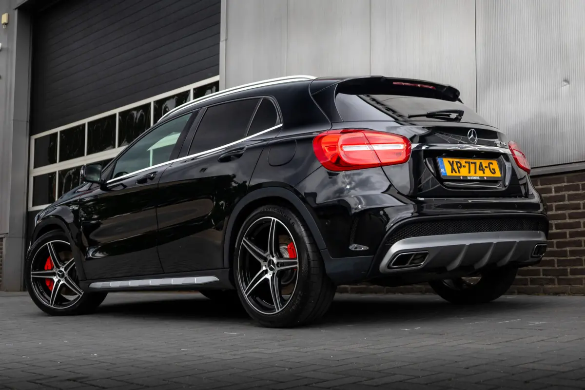45 AMG 361 pk 4MATIC AMG-Sportpakket / Xenon/ Schaal-Stoelen/ Stoel.Verw/ Park.Sens/ Climate/ Cruise-Controle/ 19'' LMV