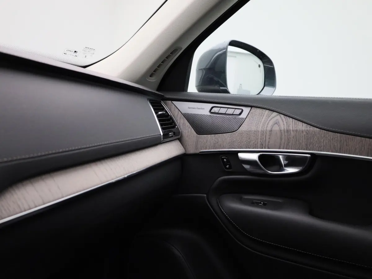 2.0 T8 Recharge AWD Inscription Exclusive | Automaat | Luchtvering | Adaptieve Cruise Stop&Go | Navigatie |  Head-up Display | 360° Camera | Panoramadak | Nappa Leder | Massage Stoelen | St