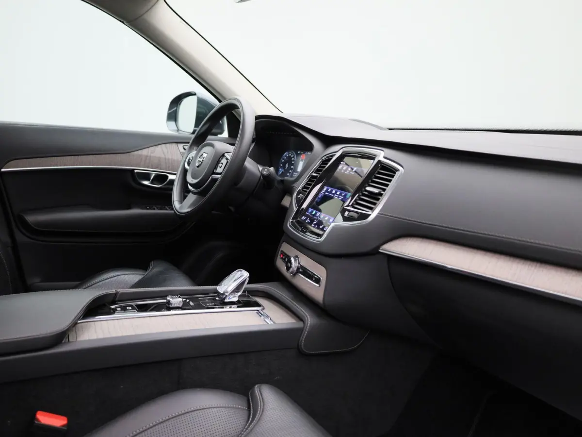 2.0 T8 Recharge AWD Inscription Exclusive | Automaat | Luchtvering | Adaptieve Cruise Stop&Go | Navigatie |  Head-up Display | 360° Camera | Panoramadak | Nappa Leder | Massage Stoelen | St