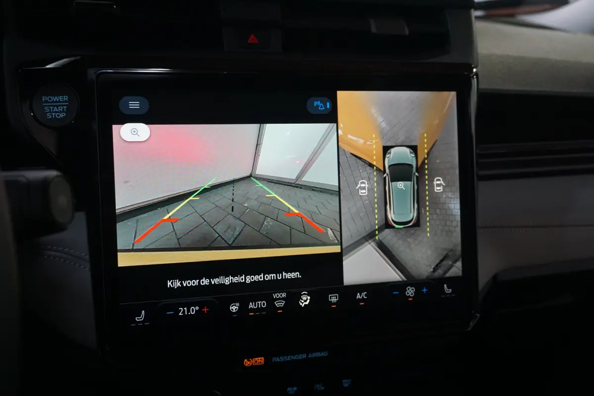 Premium 44 kWh | Ford Voorraad, Snel Leverbaar! | Driver Assistance Pack | Winter Pack | Panoramadak | 19 Inch |