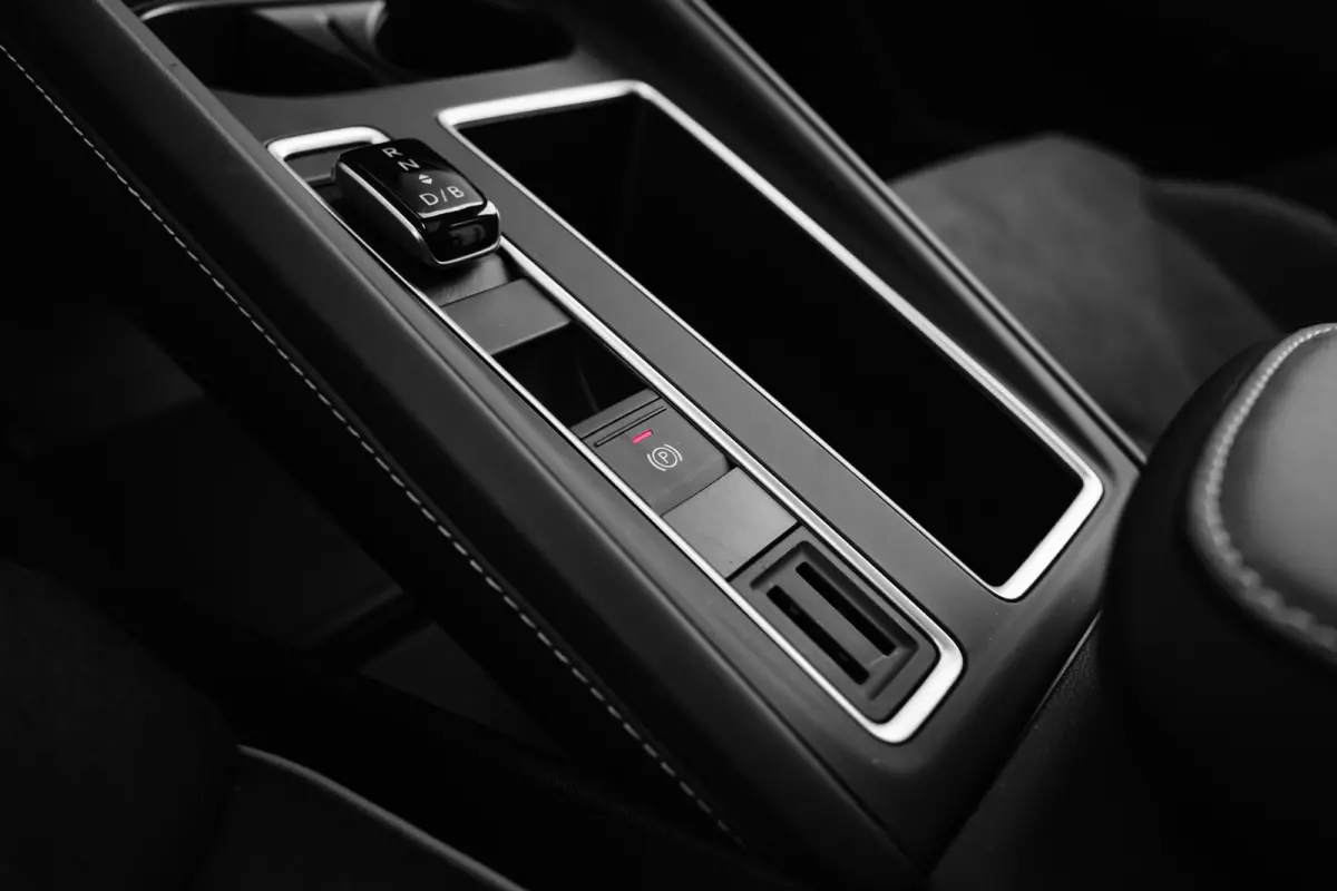 Sportline | Chrome interieur accenten | Driving mode select | LED interieurverlichting inclusief sfeerverlichting