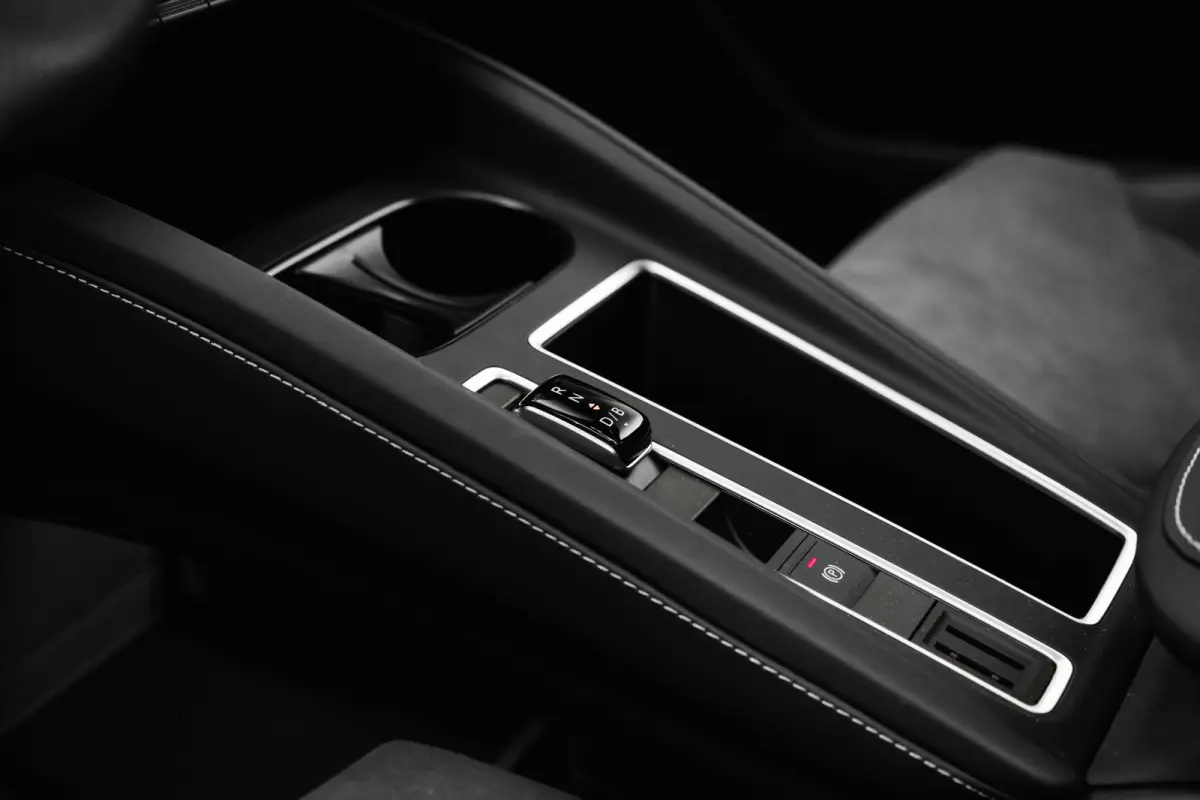 Sportline | Chrome interieur accenten | Driving mode select | LED interieurverlichting inclusief sfeerverlichting