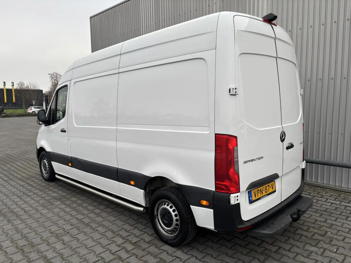 211 1.9 CDI L2H2 FWD*ECC*CAMERA*3PERSOONS*TEL*