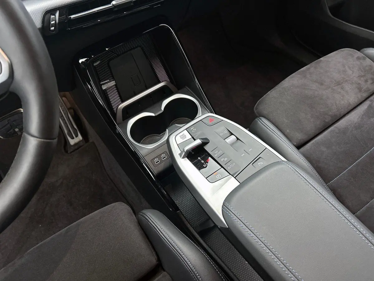 sDrive18i M-SPORT | SHADOW-LINE | CARPLAY | CAMERA
