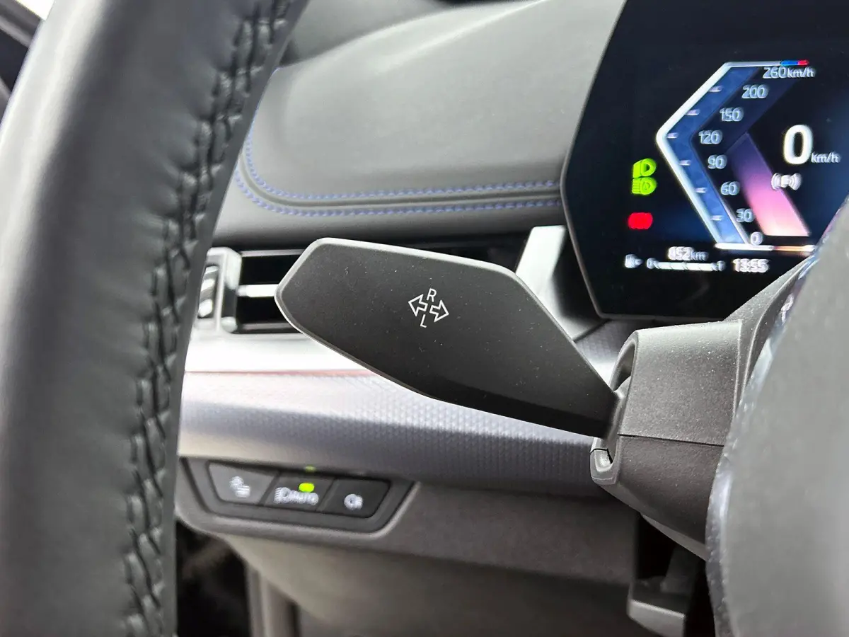 sDrive18i M-SPORT | SHADOW-LINE | CARPLAY | CAMERA