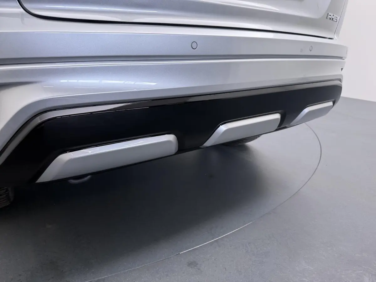 Plus Select Hybrid 4WD | Stuur-, voorruit & Stoelverw. (voor+achter) | Half leder |
