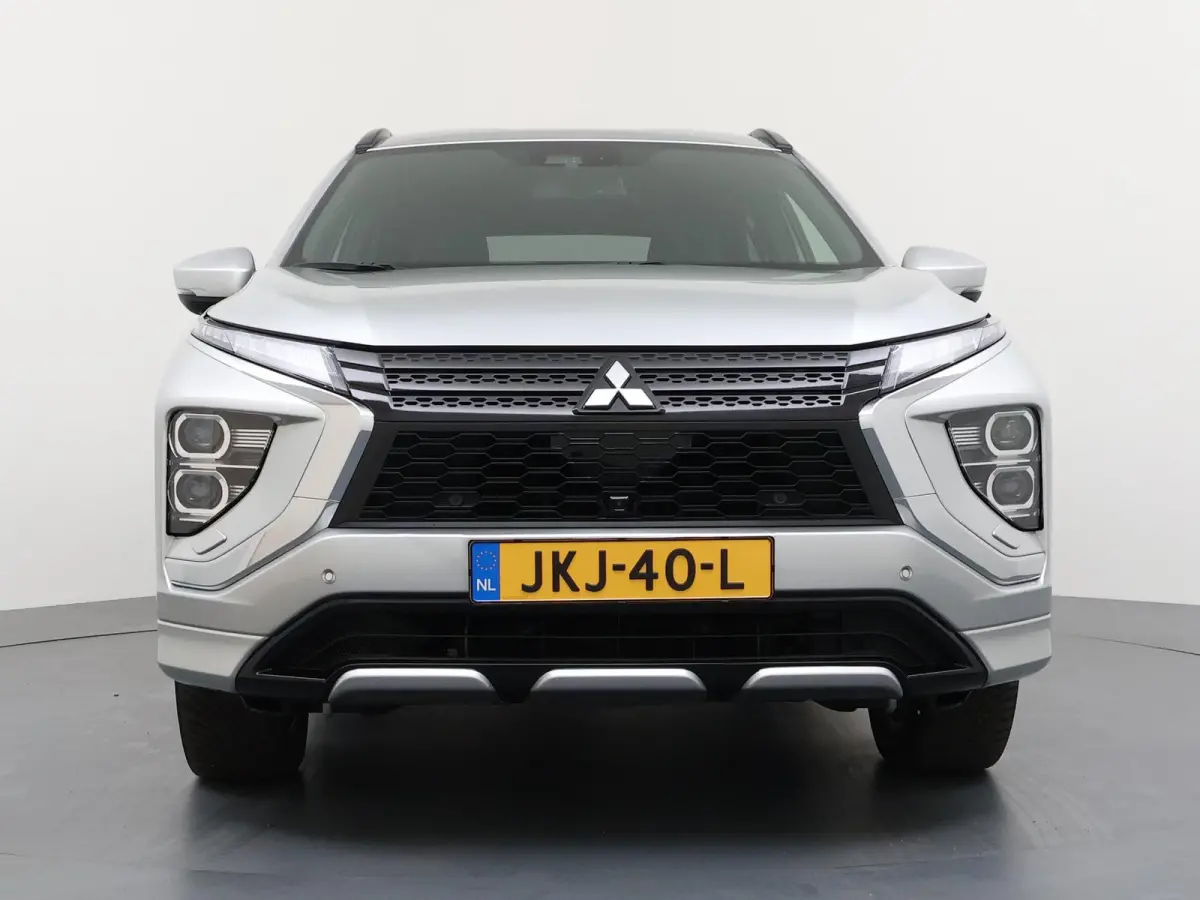 Plus Select Hybrid 4WD | Stuur-, voorruit & Stoelverw. (voor+achter) | Half leder |