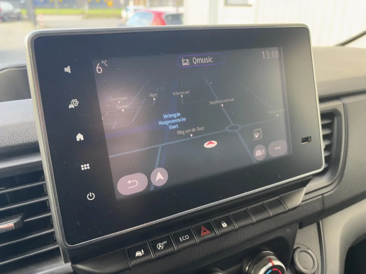 2.0 dCi 110 T30 L2H1*A/C*CRUISE*NAV*HAAK*3PERS*TEL