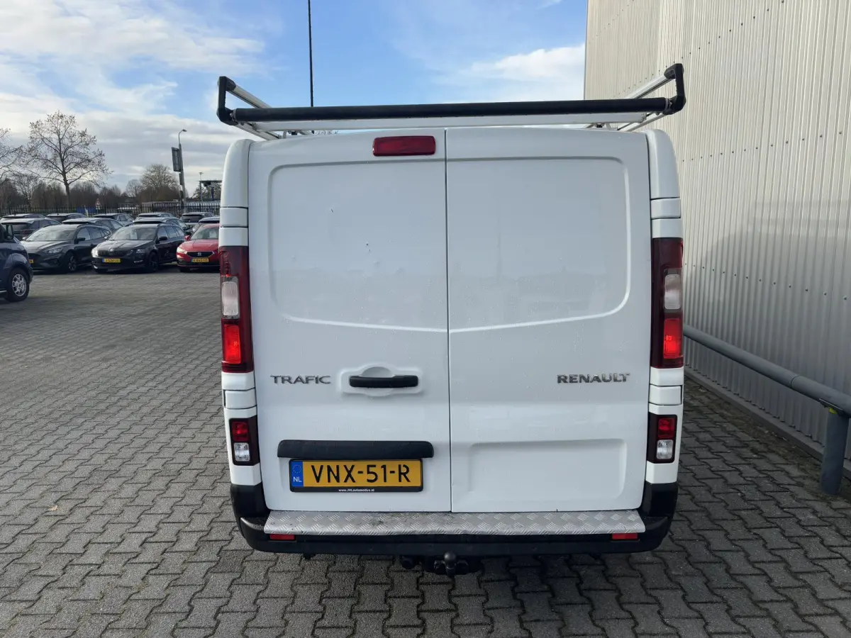 2.0 dCi 110 T30 L2H1*A/C*CRUISE*NAV*HAAK*3PERS*TEL