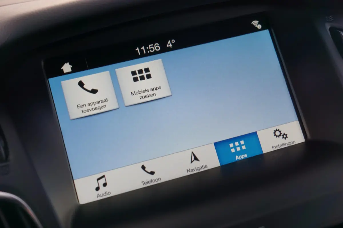 1.0 Ecoboost 125pk ST-Line - Deep Impact Blue - Carplay/360 camera/Nav