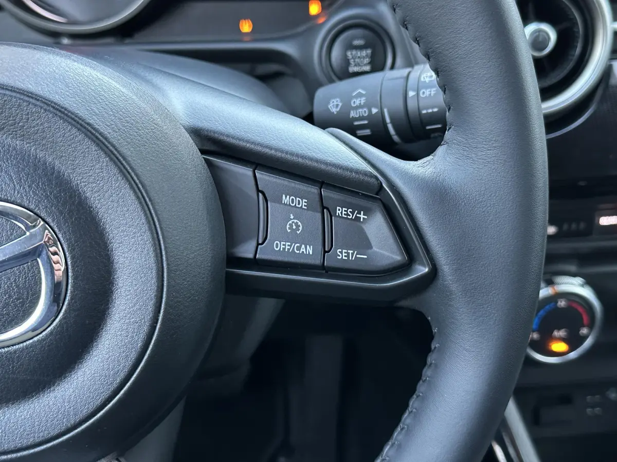 1.5 Skyactiv-G Luxury | Apple Carplay/PDC/Navi/LED koplamp/Climate Control