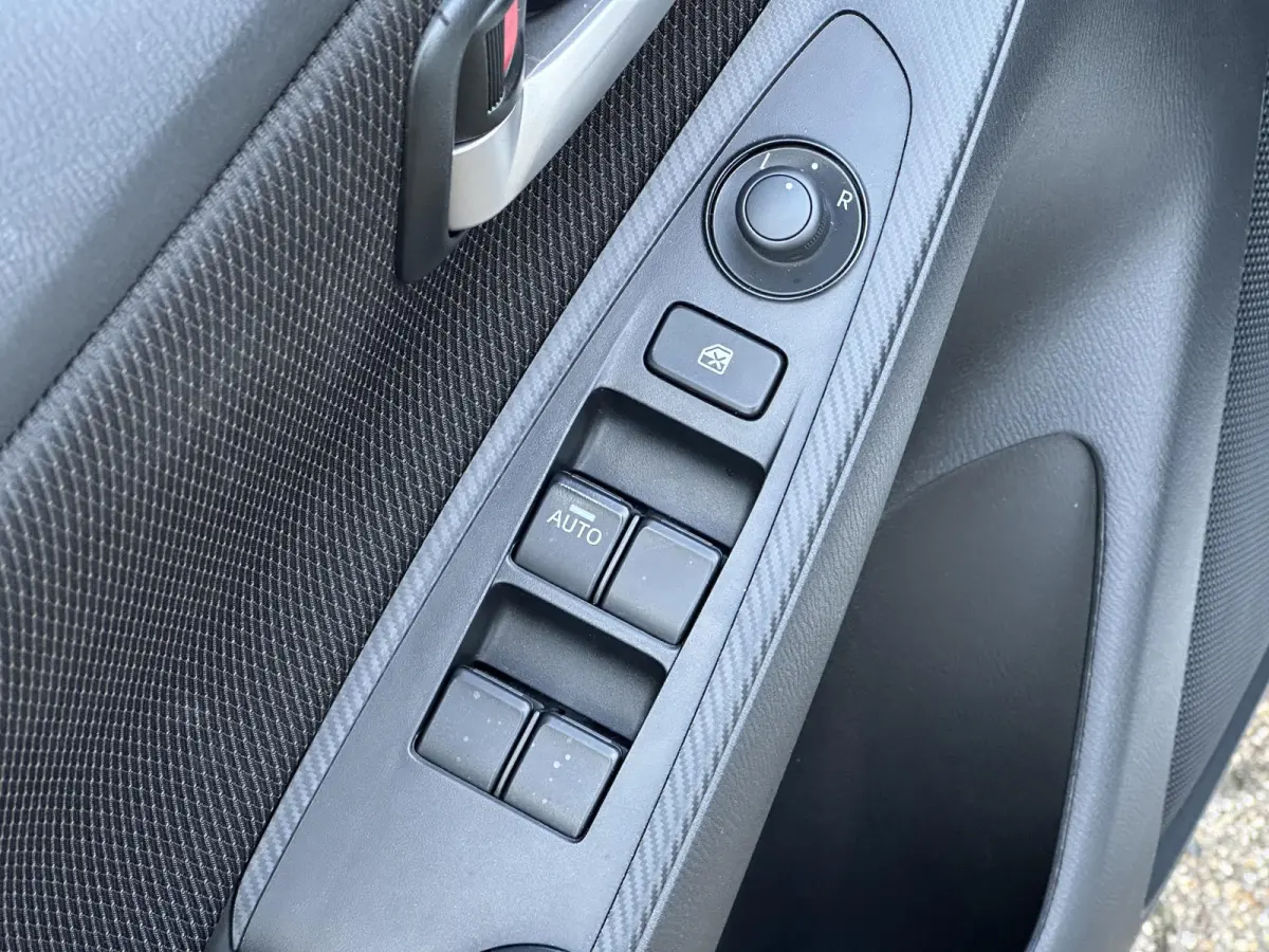 1.5 Skyactiv-G Luxury | Apple Carplay/PDC/Navi/LED koplamp/Climate Control