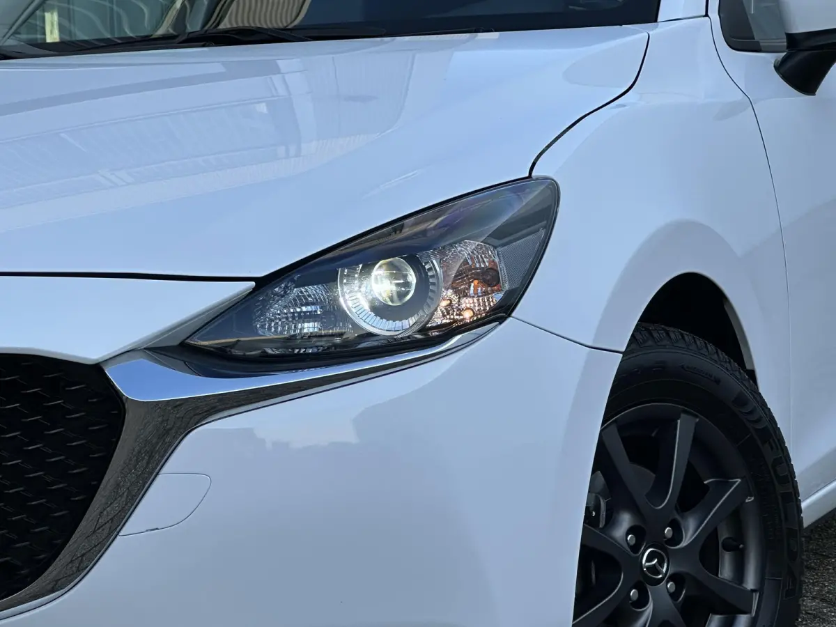 1.5 Skyactiv-G Luxury | Apple Carplay/PDC/Navi/LED koplamp/Climate Control