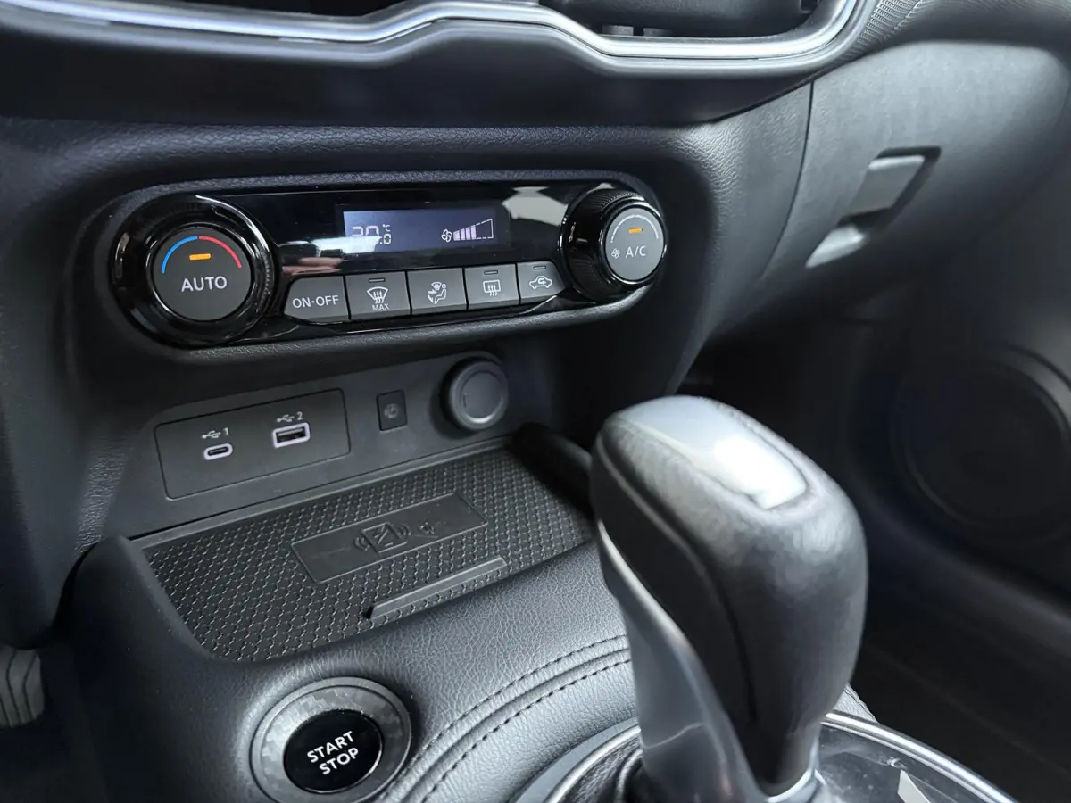 1.6 Hybrid N-Connecta | Parkeercamera | Navigatie |