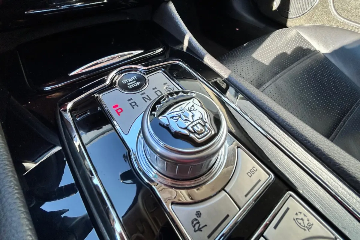 XKR 5.0 V8 Supercharged 510pk 94798KM! NL-auto!